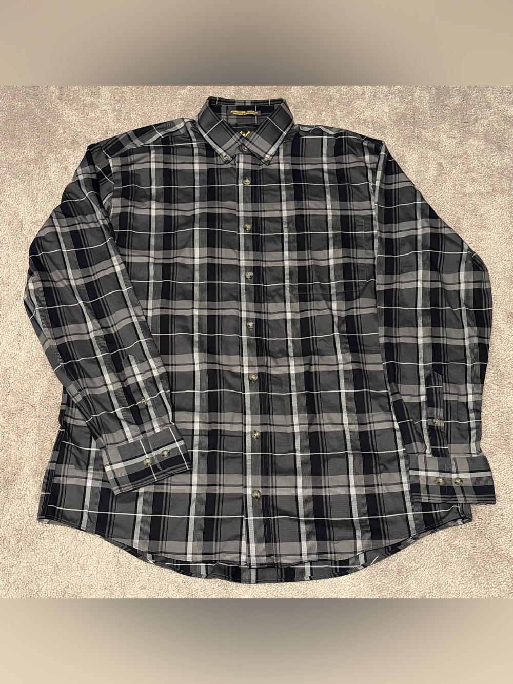 Cabela's Black Plaid Long Sleeve Button Down Shirt Men's Size LT Wrinkle Free